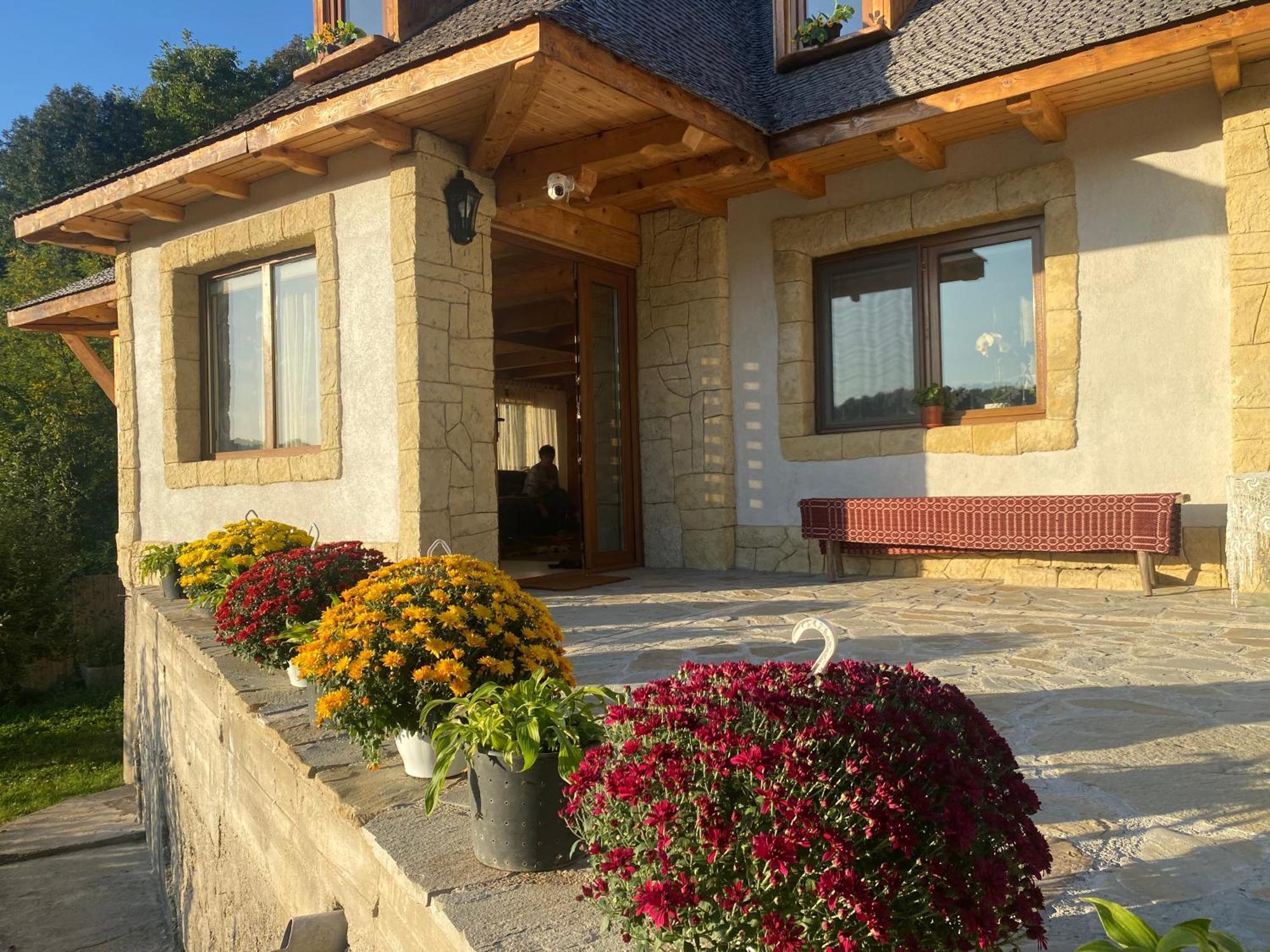 הוילה Vălenii de Munte Casa Cu Sindrila מראה חיצוני תמונה