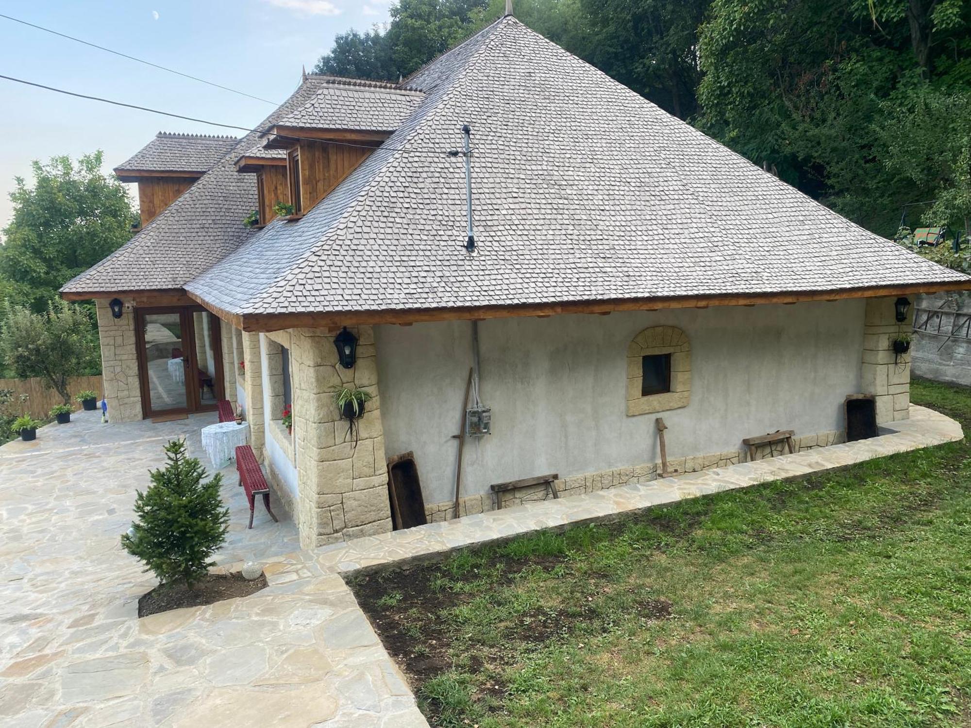 הוילה Vălenii de Munte Casa Cu Sindrila מראה חיצוני תמונה