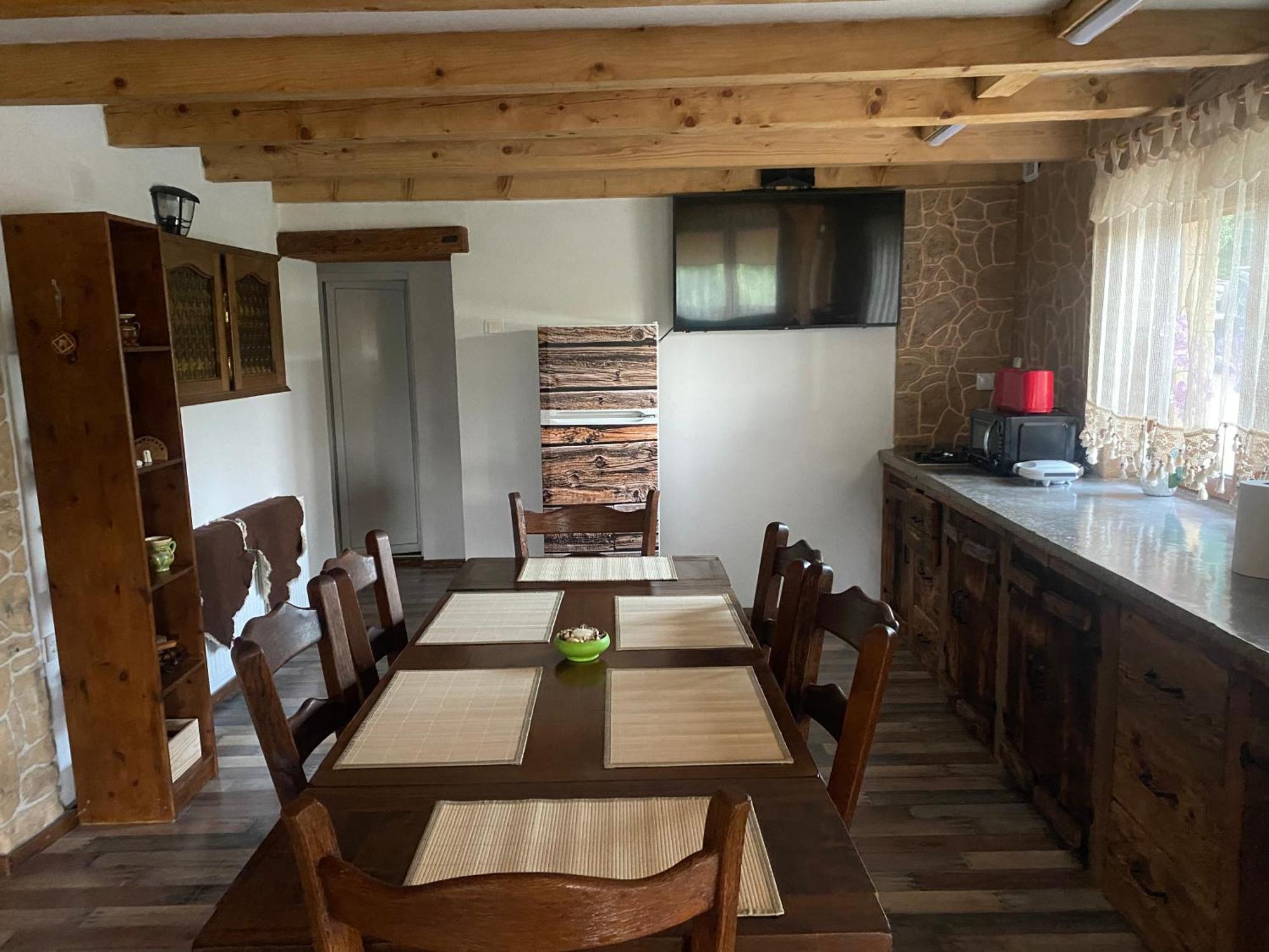 הוילה Vălenii de Munte Casa Cu Sindrila מראה חיצוני תמונה