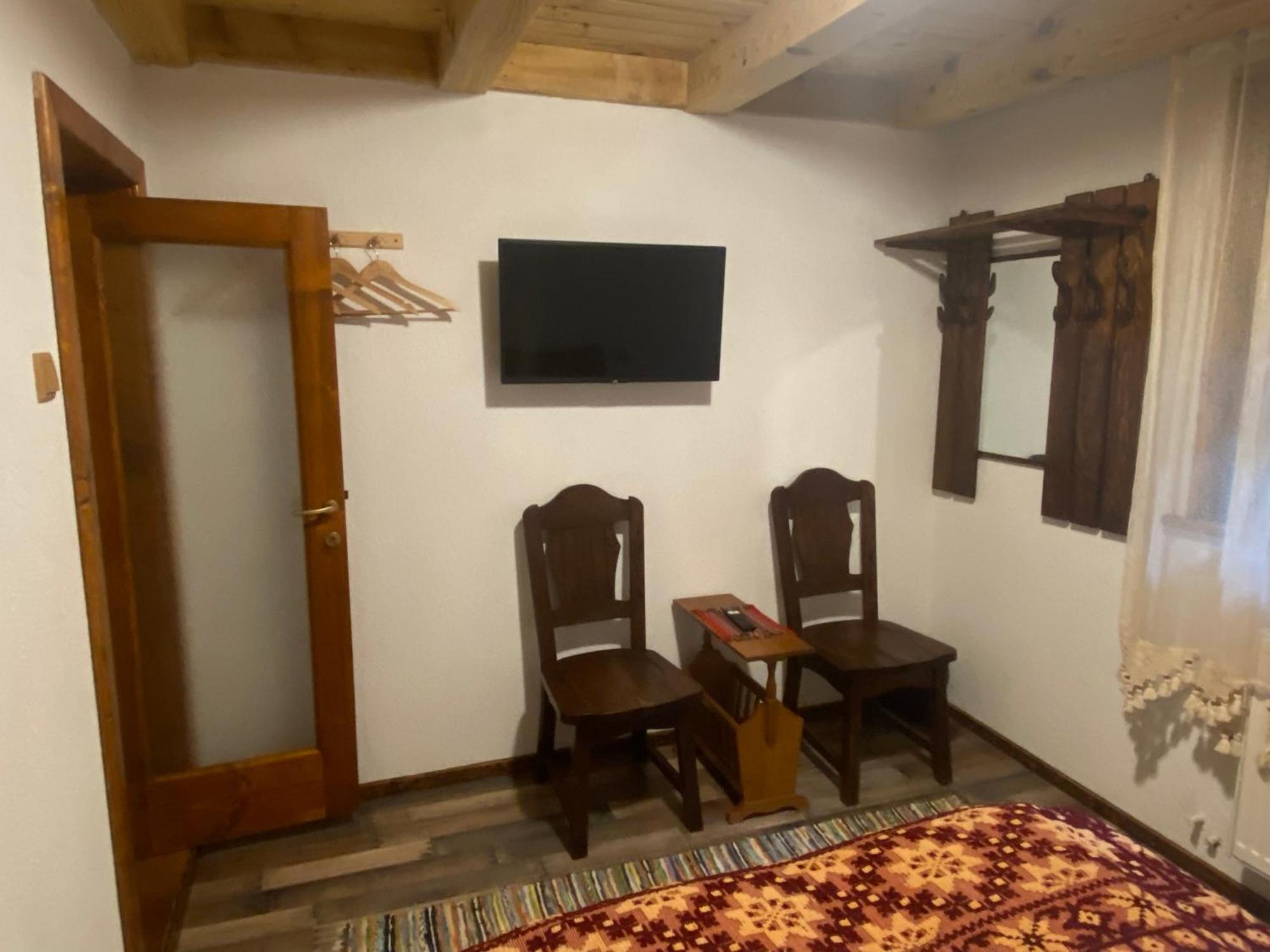 הוילה Vălenii de Munte Casa Cu Sindrila מראה חיצוני תמונה