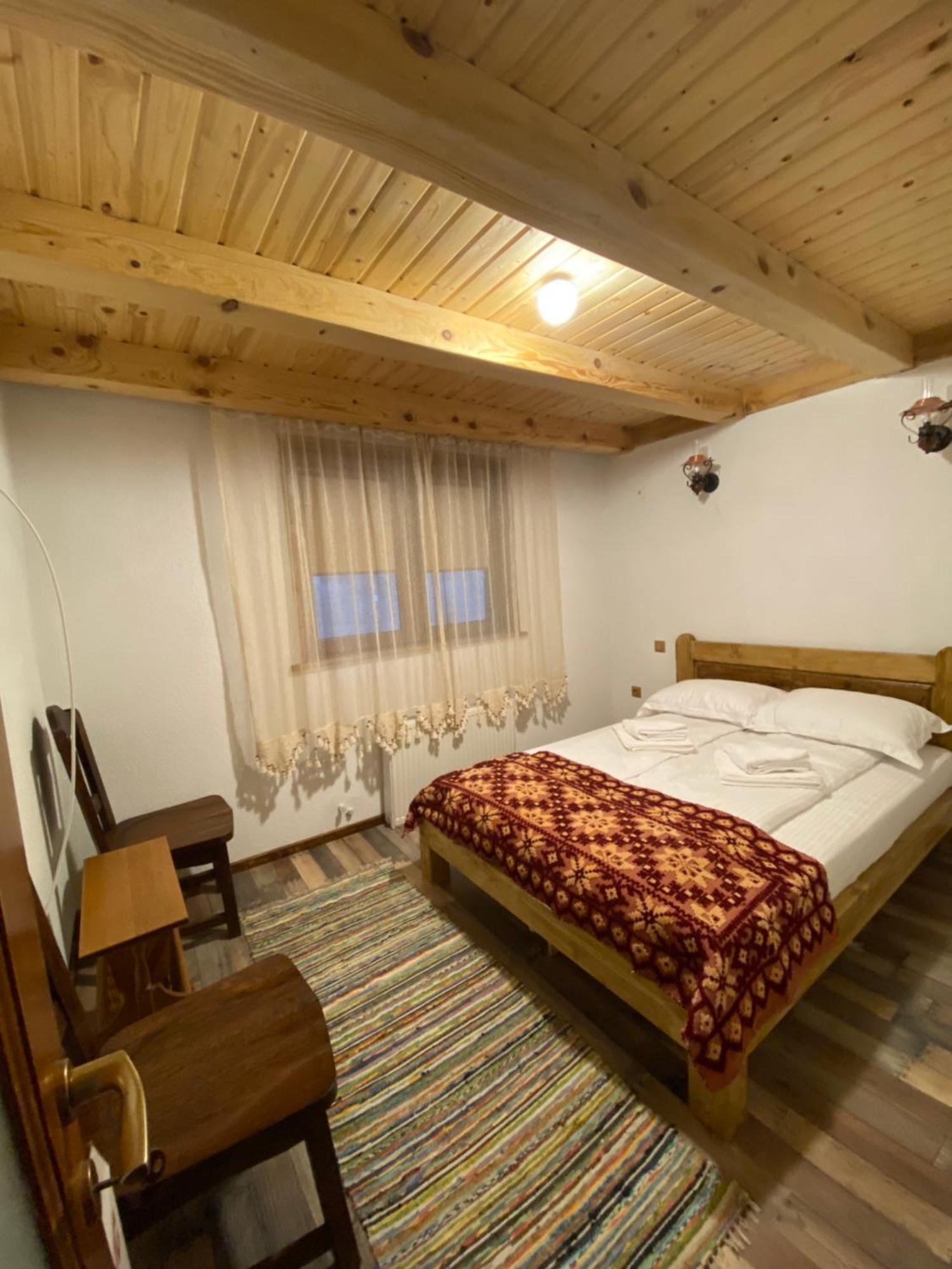הוילה Vălenii de Munte Casa Cu Sindrila מראה חיצוני תמונה